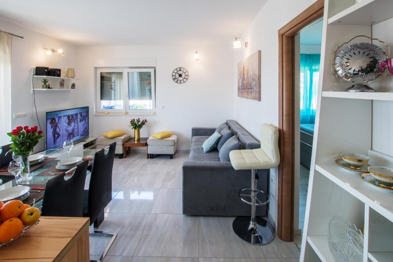 Judita Trogir Bagian luar foto