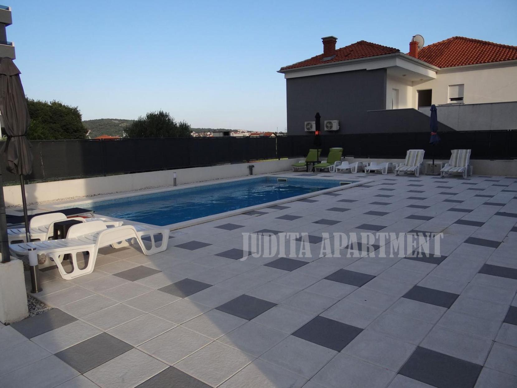 Judita Trogir Bagian luar foto